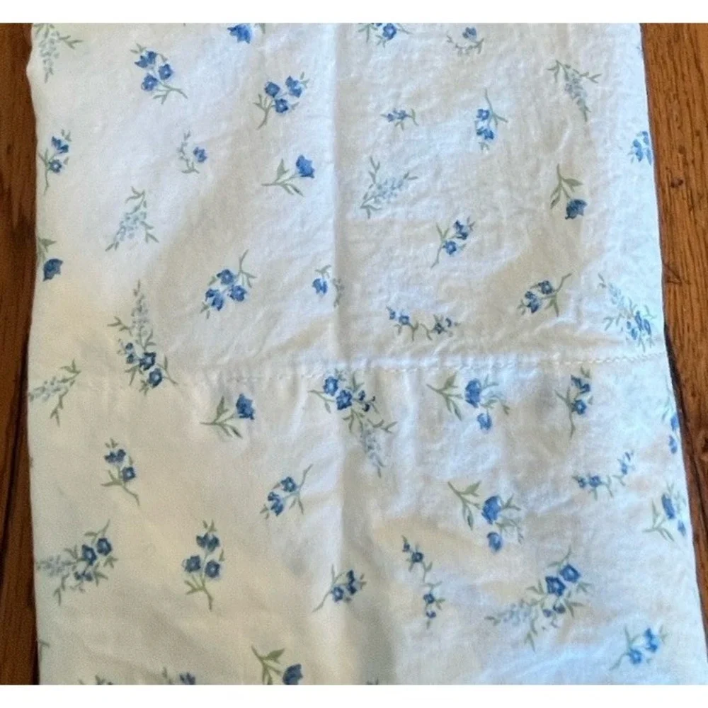 Lauren Ralph Lauren Blue Flowers Pillowcase Pair Cotton Standard Cottagecore